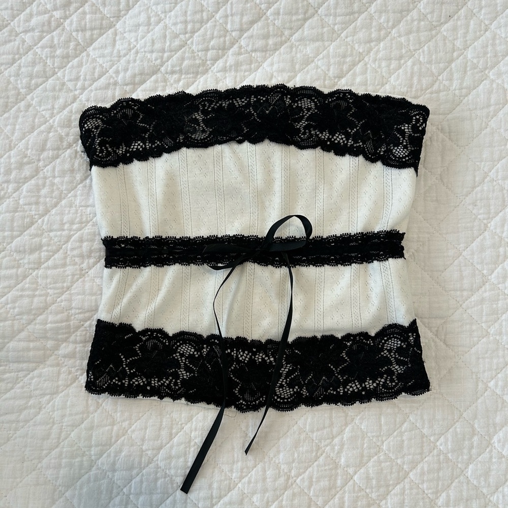 Tiger Mist Black and White Lace Bandeau